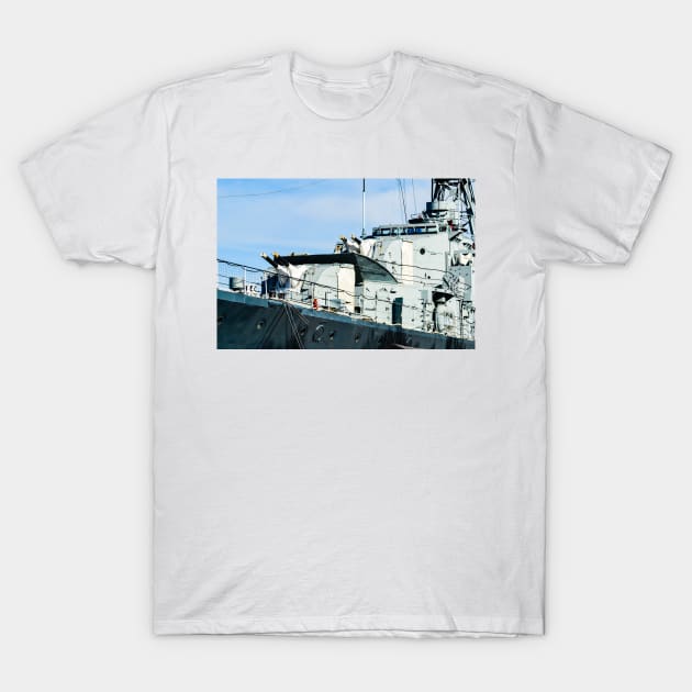 Haida Forward Turrets T-Shirt by srosu